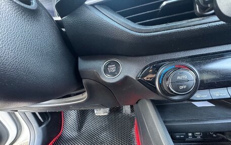 KIA K3, 2020 год, 1 400 000 рублей, 13 фотография