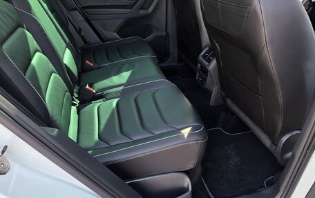 Volkswagen Tiguan II, 2021 год, 4 900 000 рублей, 10 фотография