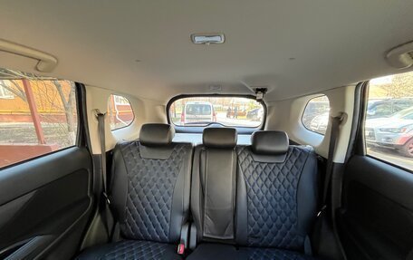 Mitsubishi Outlander III рестайлинг 3, 2021 год, 2 280 000 рублей, 20 фотография