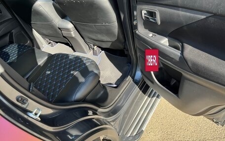 Mitsubishi Outlander III рестайлинг 3, 2021 год, 2 280 000 рублей, 15 фотография