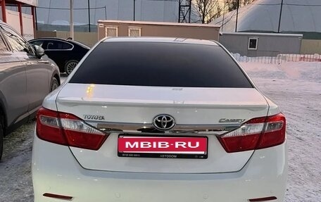 Toyota Camry, 2014 год, 1 680 000 рублей, 3 фотография
