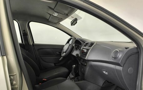 Renault Logan II, 2016 год, 670 000 рублей, 10 фотография