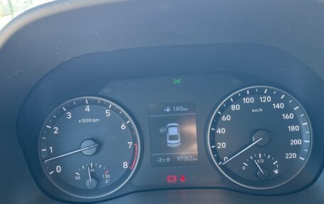 Hyundai Solaris II рестайлинг, 2017 год, 1 300 000 рублей, 6 фотография