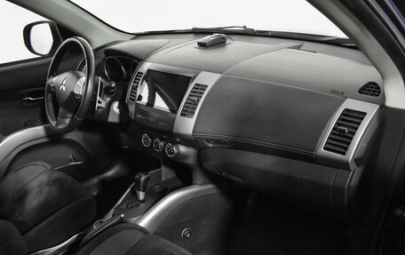 Mitsubishi Outlander III рестайлинг 3, 2011 год, 1 029 000 рублей, 12 фотография
