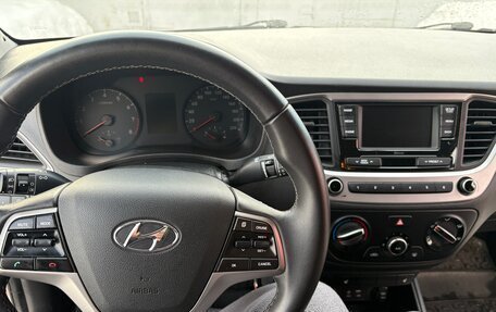 Hyundai Solaris II рестайлинг, 2018 год, 1 190 000 рублей, 9 фотография