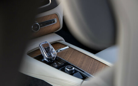 Volvo XC90 II рестайлинг, 2021 год, 5 148 000 рублей, 14 фотография