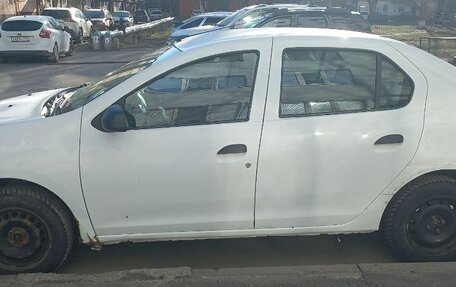 Renault Logan II, 2016 год, 350 000 рублей, 2 фотография