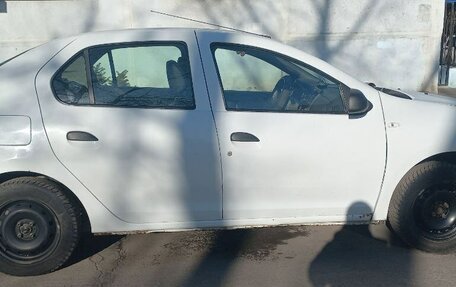 Renault Logan II, 2016 год, 350 000 рублей, 4 фотография