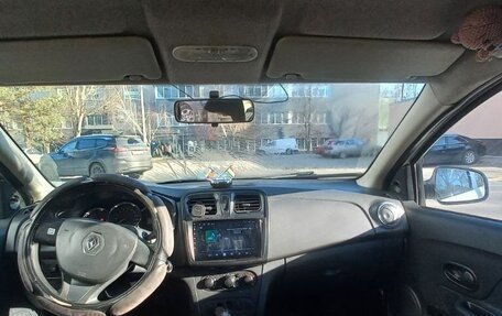 Renault Logan II, 2016 год, 350 000 рублей, 5 фотография