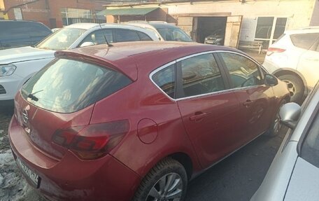 Opel Astra J, 2011 год, 654 000 рублей, 2 фотография