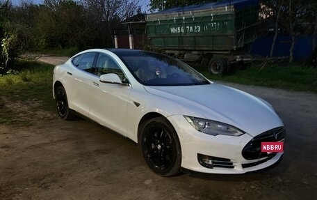 Tesla Model S I, 2013 год, 2 000 000 рублей, 3 фотография