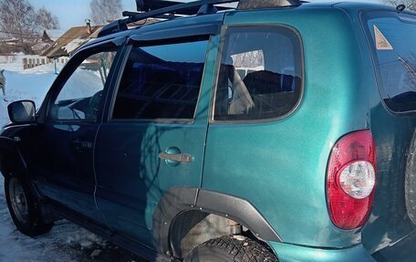 Chevrolet Niva I рестайлинг, 2006 год, 300 000 рублей, 3 фотография