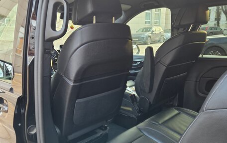 Mercedes-Benz V-Класс, 2019 год, 5 450 000 рублей, 10 фотография