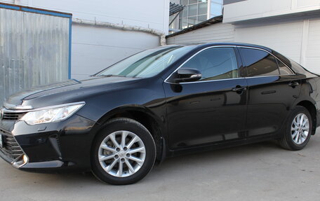 Toyota Camry, 2016 год, 2 300 000 рублей, 2 фотография