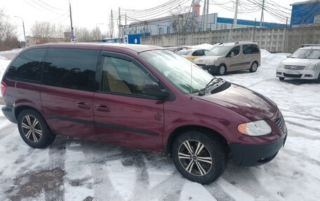 Chrysler Voyager IV, 2003 год, 370 000 рублей, 2 фотография