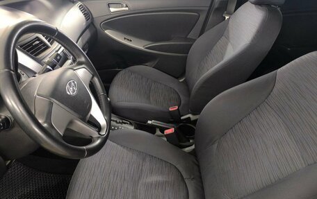 Hyundai Solaris II рестайлинг, 2014 год, 860 050 рублей, 9 фотография