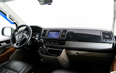 Volkswagen Multivan T6 рестайлинг, 2015 год, 2 899 000 рублей, 11 фотография