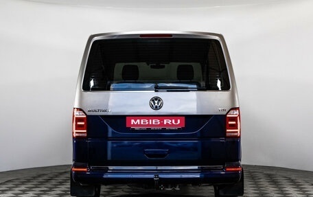 Volkswagen Multivan T6 рестайлинг, 2015 год, 2 899 000 рублей, 8 фотография