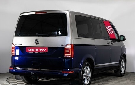 Volkswagen Multivan T6 рестайлинг, 2015 год, 2 899 000 рублей, 6 фотография
