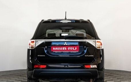 Mitsubishi Outlander III рестайлинг 3, 2012 год, 1 199 000 рублей, 6 фотография