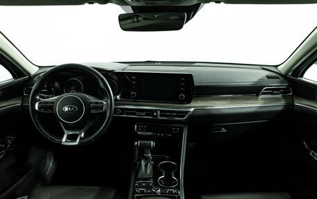 KIA K5, 2021 год, 2 700 000 рублей, 13 фотография