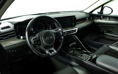 KIA K5, 2021 год, 2 700 000 рублей, 11 фотография