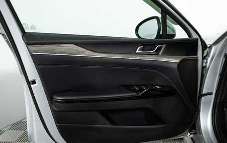 KIA K5, 2021 год, 2 700 000 рублей, 30 фотография