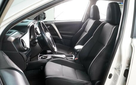 Toyota RAV4, 2017 год, 2 549 000 рублей, 10 фотография