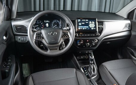 Hyundai Solaris II рестайлинг, 2021 год, 1 799 000 рублей, 6 фотография