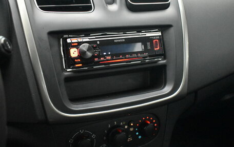 Renault Logan II, 2016 год, 645 000 рублей, 7 фотография