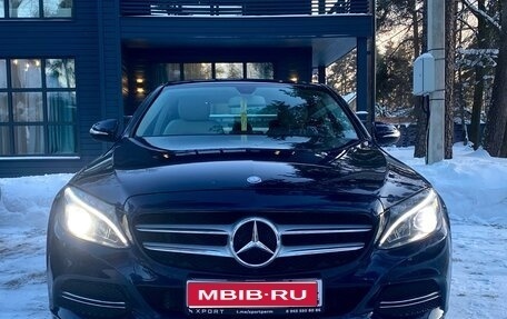 Mercedes-Benz C-Класс, 2015 год, 2 490 000 рублей, 1 фотография