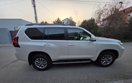 Toyota Land Cruiser Prado 150 рестайлинг 2, 2018 год, 5 210 000 рублей, 7 фотография