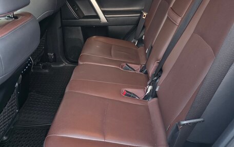 Toyota Land Cruiser Prado 150 рестайлинг 2, 2018 год, 5 210 000 рублей, 10 фотография