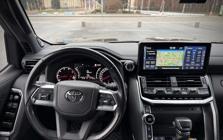 Toyota Land Cruiser, 2021 год, 11 500 000 рублей, 16 фотография