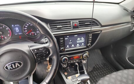 KIA Rio IV, 2018 год, 1 260 000 рублей, 8 фотография