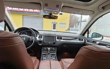 Volkswagen Touareg III, 2016 год, 3 180 000 рублей, 8 фотография