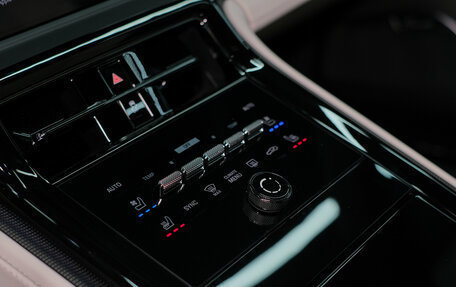 Porsche Panamera, 2025 год, 31 065 000 рублей, 25 фотография