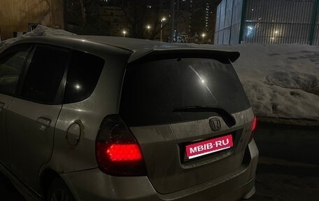 Honda Fit III, 2002 год, 235 000 рублей, 1 фотография