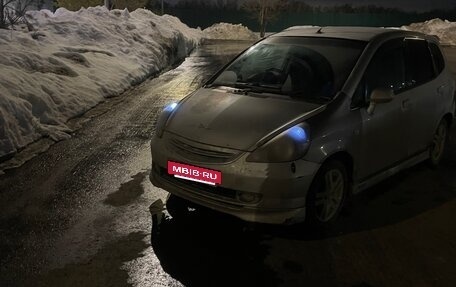 Honda Fit III, 2002 год, 235 000 рублей, 2 фотография