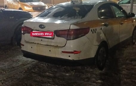 KIA Rio III рестайлинг, 2016 год, 400 000 рублей, 2 фотография