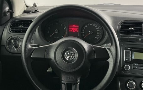 Volkswagen Polo VI (EU Market), 2012 год, 650 000 рублей, 10 фотография