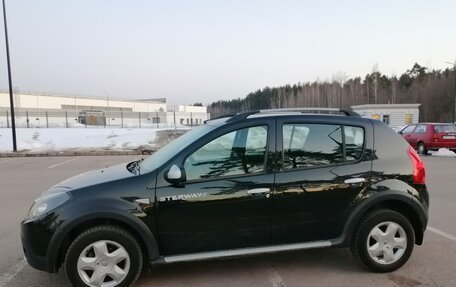 Renault Sandero I, 2012 год, 700 000 рублей, 4 фотография