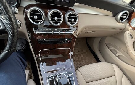 Mercedes-Benz GLC, 2017 год, 3 200 000 рублей, 28 фотография