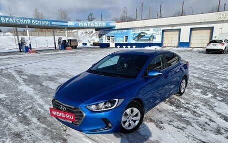 Hyundai Elantra VI рестайлинг, 2018 год, 1 650 000 рублей, 2 фотография