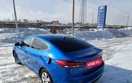 Hyundai Elantra VI рестайлинг, 2018 год, 1 650 000 рублей, 4 фотография