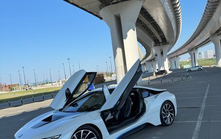 BMW i8 I рестайлинг, 2016 год, 6 100 000 рублей, 6 фотография