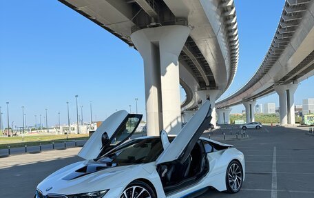 BMW i8 I рестайлинг, 2016 год, 6 100 000 рублей, 4 фотография