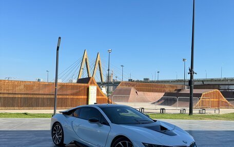 BMW i8 I рестайлинг, 2016 год, 6 100 000 рублей, 20 фотография