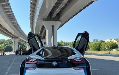BMW i8 I рестайлинг, 2016 год, 6 100 000 рублей, 9 фотография