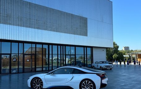 BMW i8 I рестайлинг, 2016 год, 6 100 000 рублей, 26 фотография